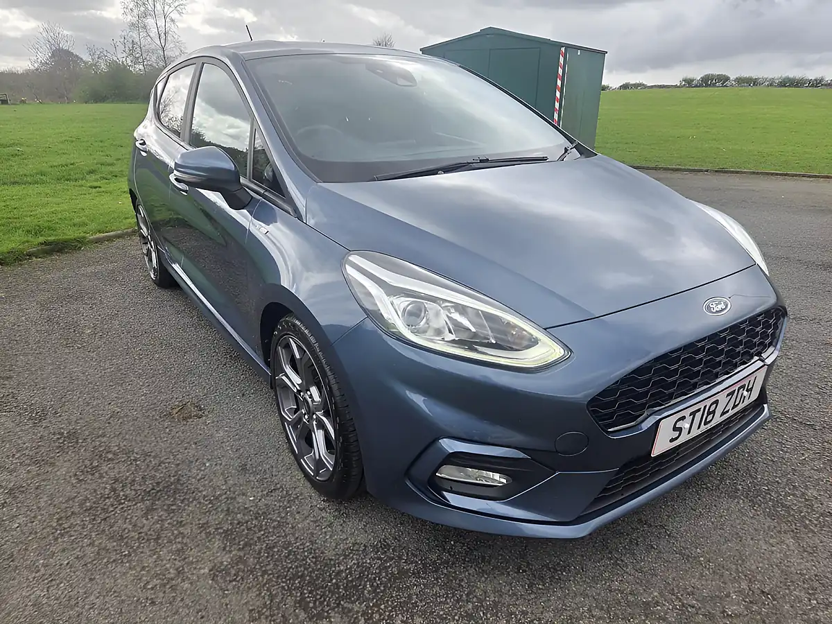 Used 2018 Ford Fiesta ST-Line Blue - Front View