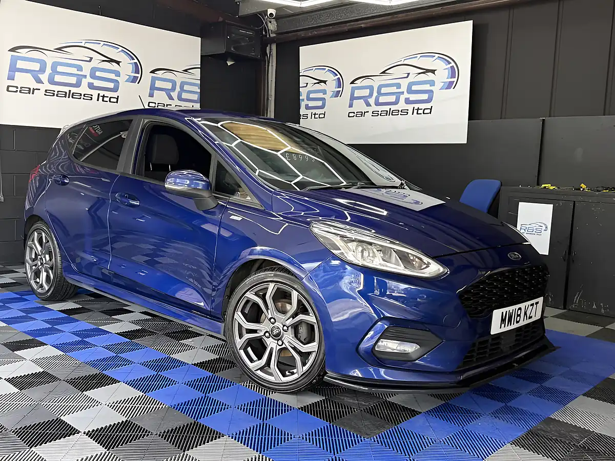 Used 2018 Ford Fiesta ST-Line Blue - Front View