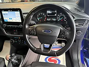 Used 2018 Ford Fiesta ST-Line Blue - Interior and Exterior details 11