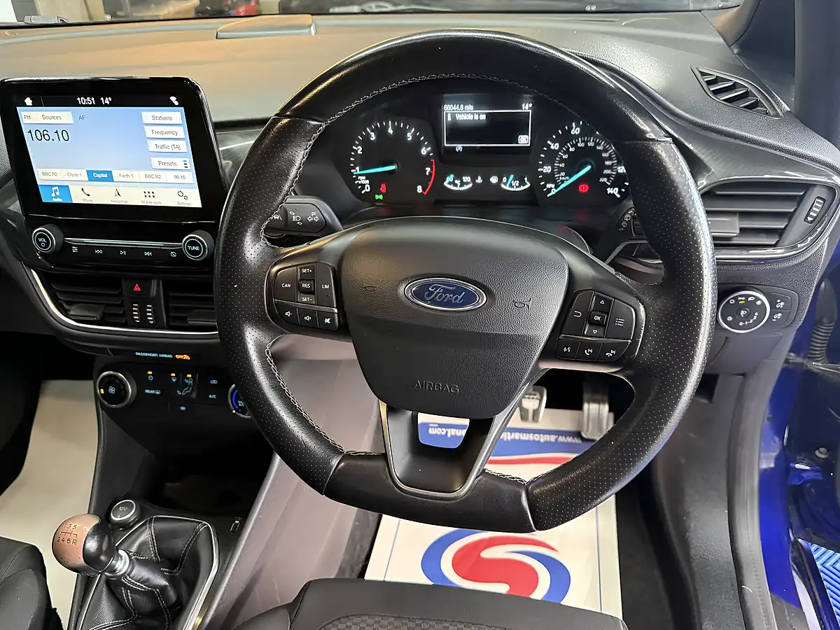 Used 2018 Ford Fiesta ST-Line Blue - Interior and Exterior details 11