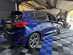 Used 2018 Ford Fiesta ST-Line Blue - Interior and Exterior details 14