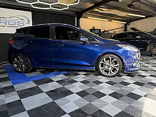 Used 2018 Ford Fiesta ST-Line Blue - Interior and Exterior details 16
