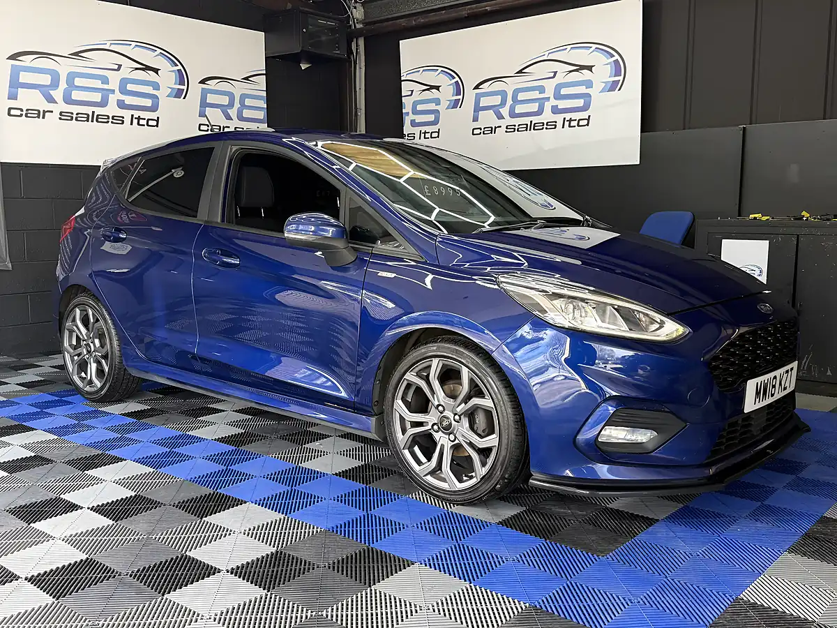 Used 2018 Ford Fiesta ST-Line Blue - Interior and Exterior details 2
