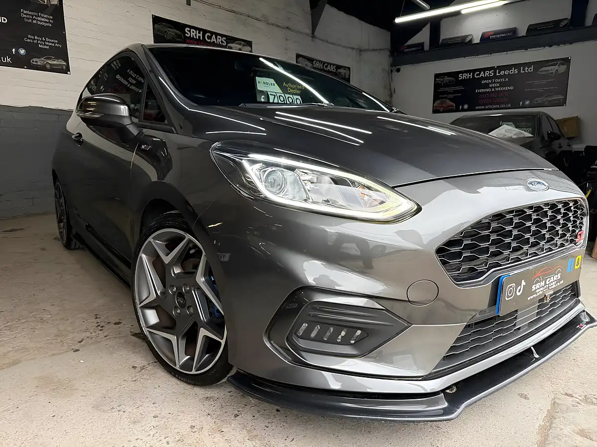 Used 2018 Ford Fiesta ST-Line Grey - Interior and Exterior details 3