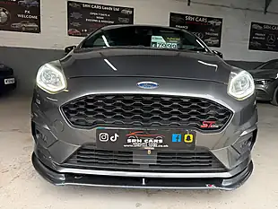 Used 2018 Ford Fiesta ST-Line Grey - Interior and Exterior details 5