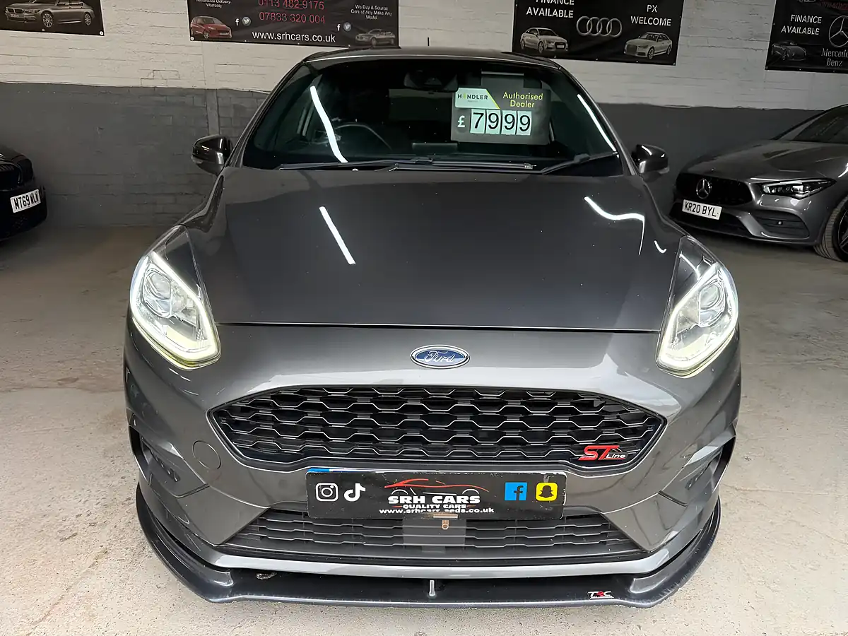 Used 2018 Ford Fiesta ST-Line Grey - Interior and Exterior details 6