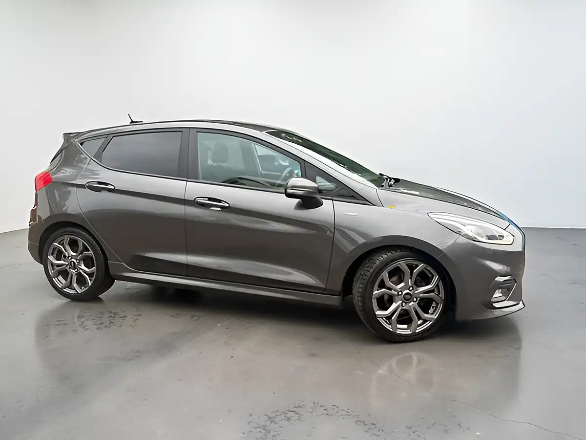 Used 2018 Ford Fiesta ST-Line Grey - Front View