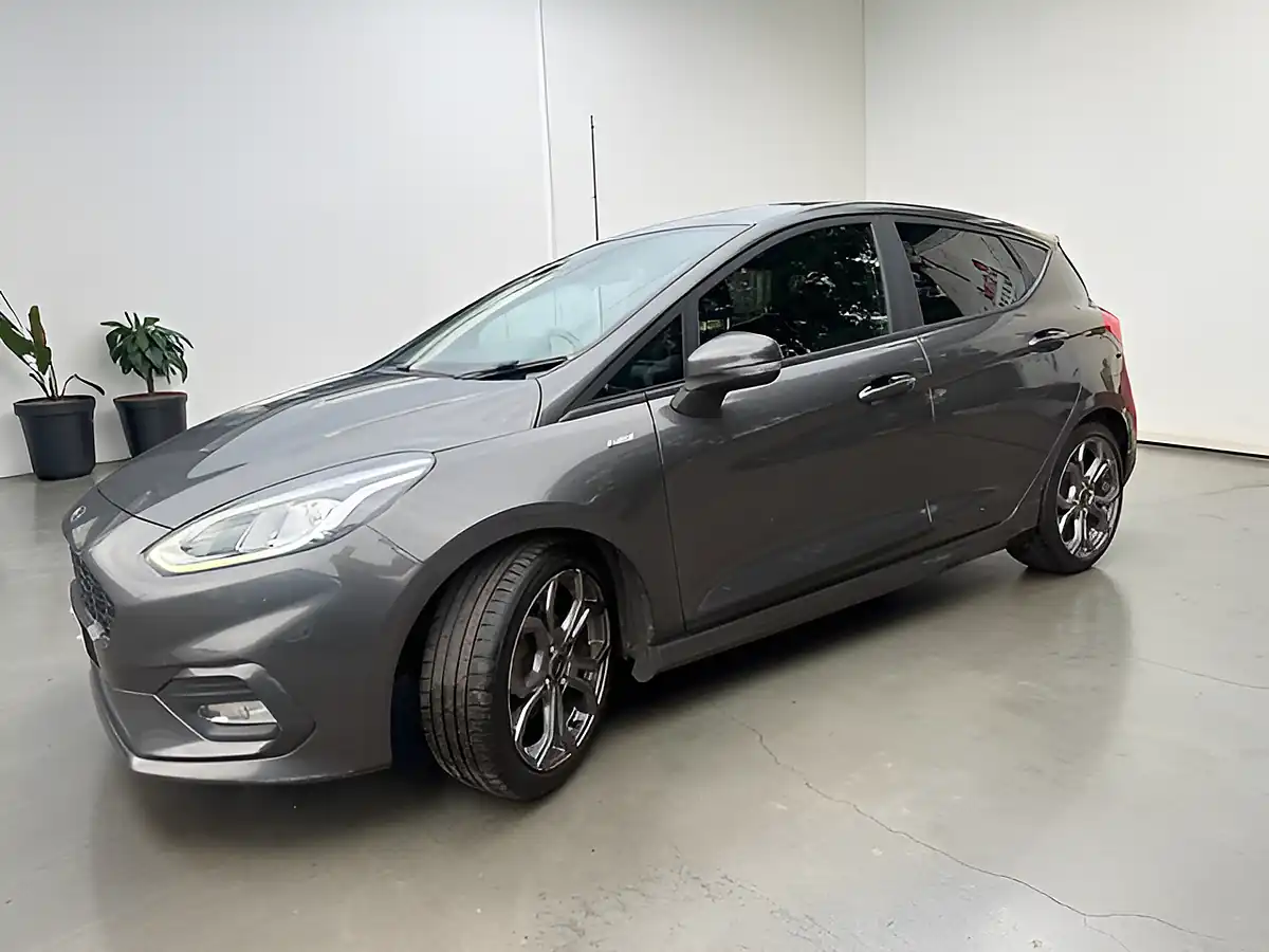 Used 2018 Ford Fiesta ST-Line Grey - Interior and Exterior details 3