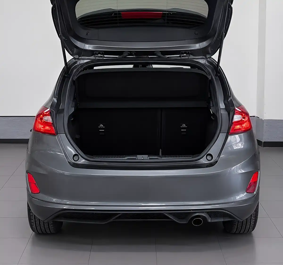Used 2018 Ford Fiesta ST-Line Grey - Interior and Exterior details 16