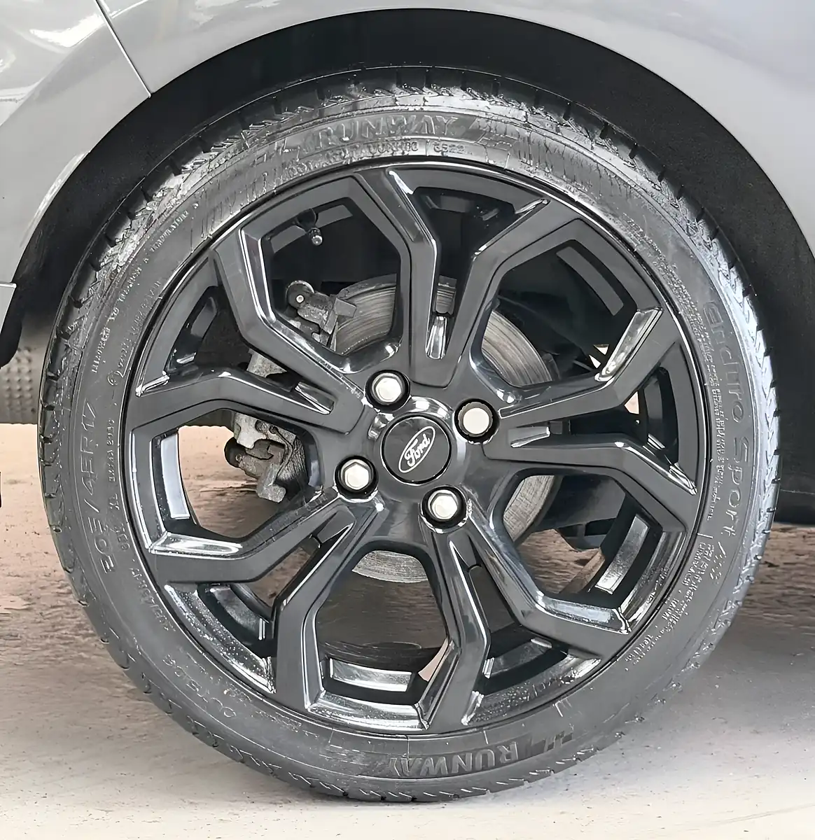 Used 2018 Ford Fiesta ST-Line Grey - Interior and Exterior details 19