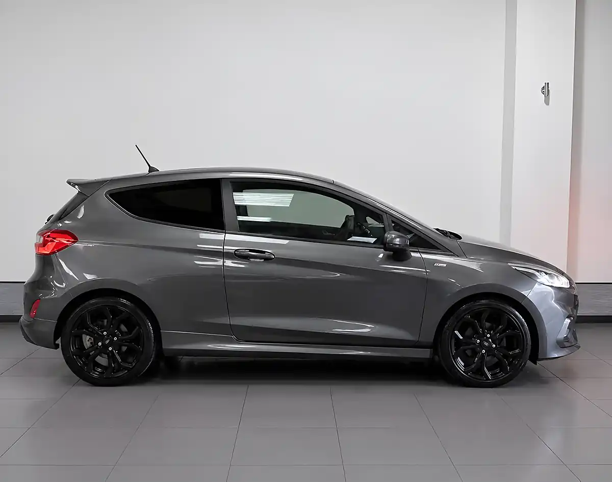 Used 2018 Ford Fiesta ST-Line Grey - Interior and Exterior details 3