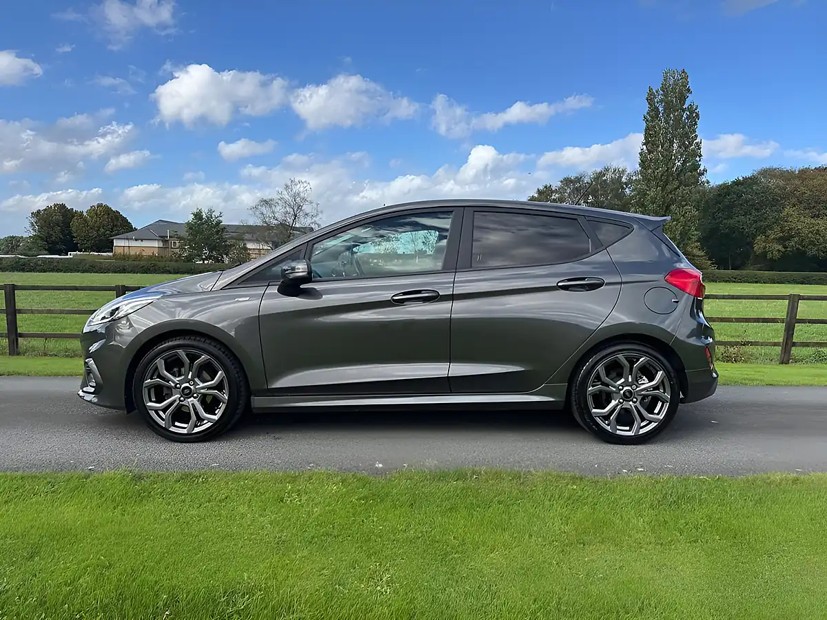 Used 2018 Ford Fiesta ST-Line Grey - Interior and Exterior details 5