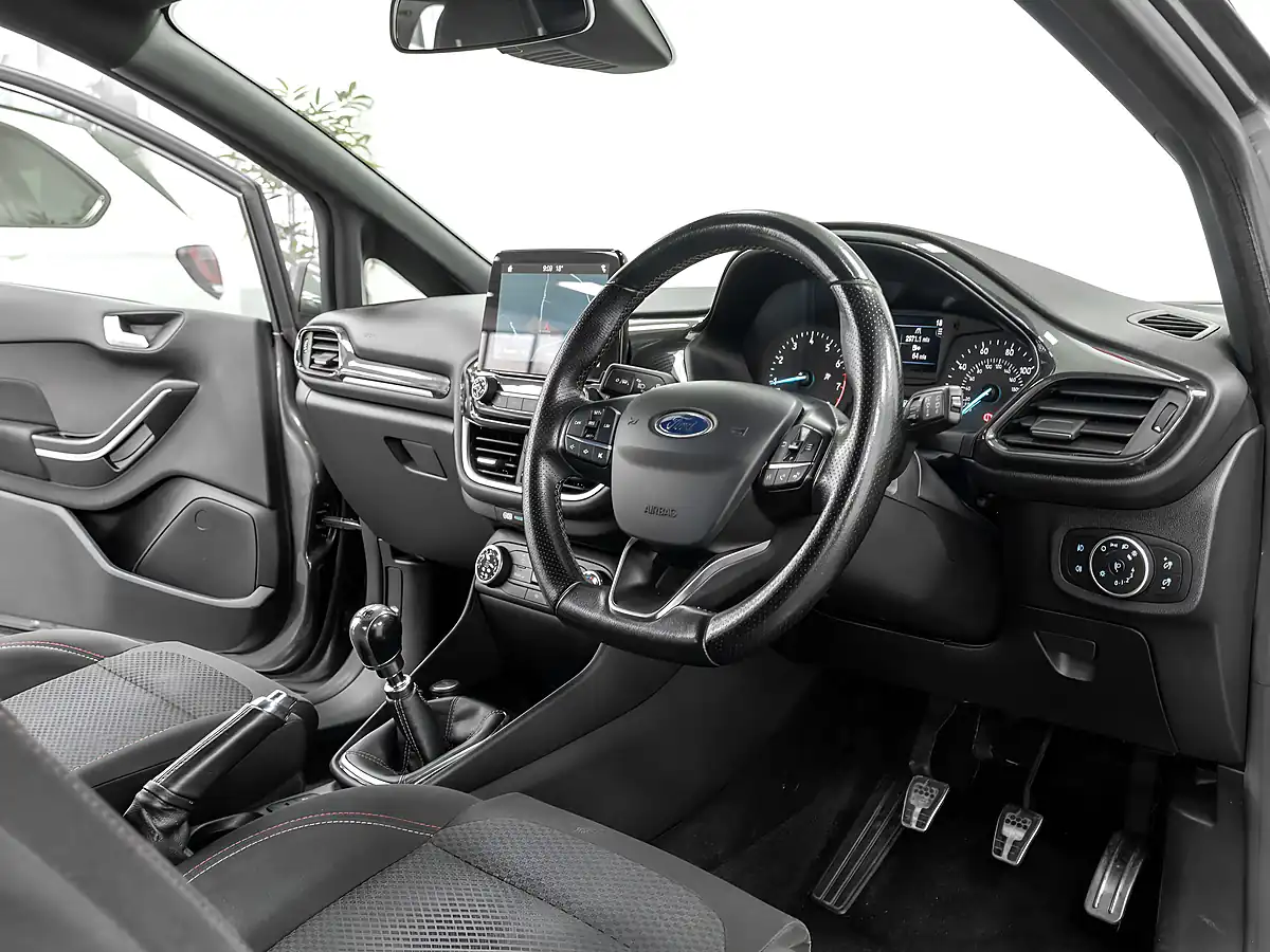 Used 2018 Ford Fiesta ST-Line Grey - Interior and Exterior details 16