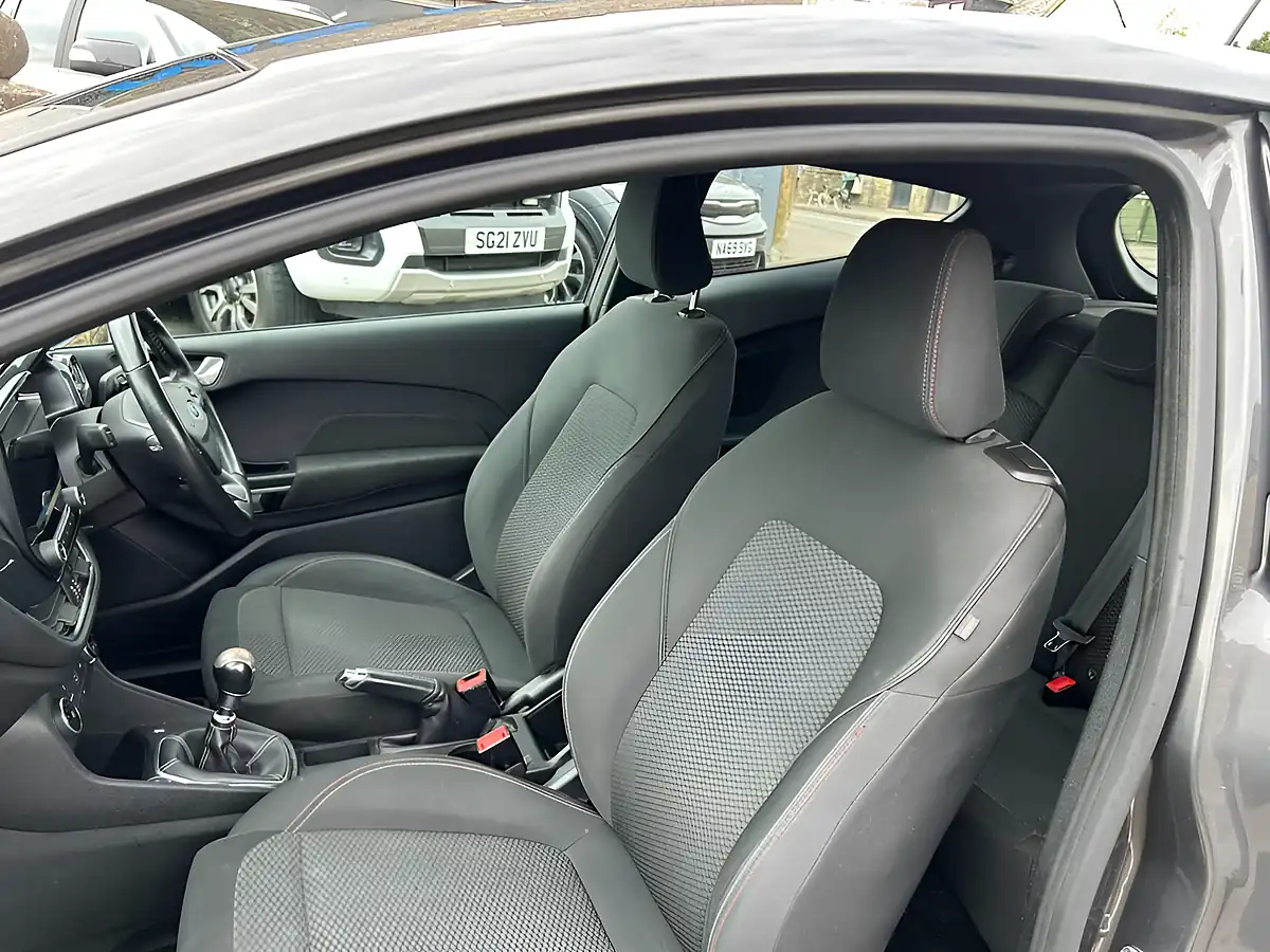 Used 2018 Ford Fiesta ST-Line Grey - Interior and Exterior details 12