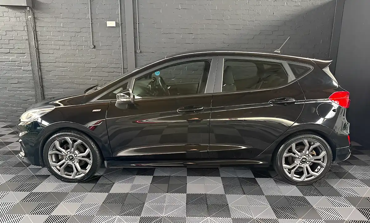 Used 2018 Ford Fiesta ST-Line - Interior and Exterior details 4