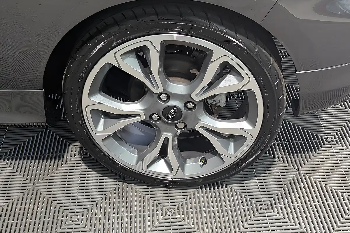 Used 2018 Ford Fiesta ST-Line Magnetic Grey - Interior and Exterior details 10