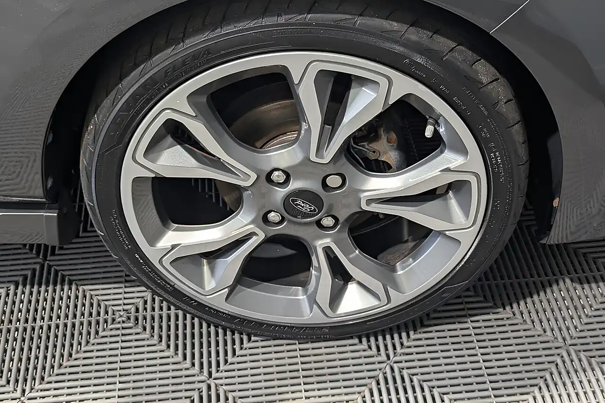 Used 2018 Ford Fiesta ST-Line Magnetic Grey - Interior and Exterior details 9