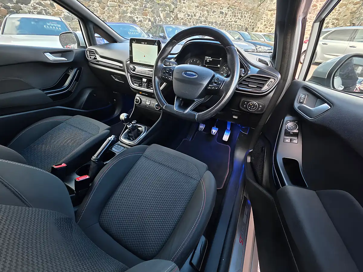 Used 2018 Ford Fiesta ST-Line Moondust Silver - Interior and Exterior details 7