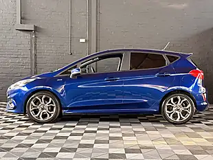 Used 2018 Ford Fiesta ST-Line Performance Blue - Interior and Exterior details 18