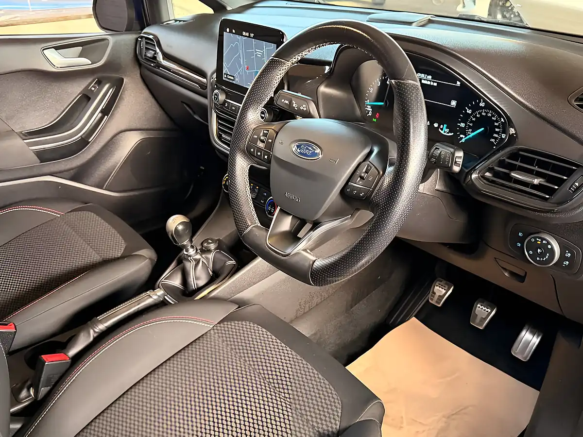 Used 2018 Ford Fiesta ST-Line Performance Blue - Interior and Exterior details 3