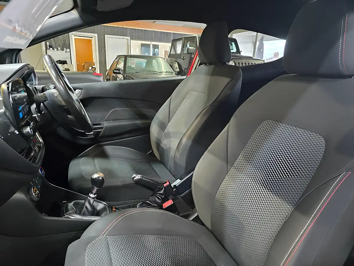 Used 2018 Ford Fiesta ST-Line Red - Interior and Exterior details 10