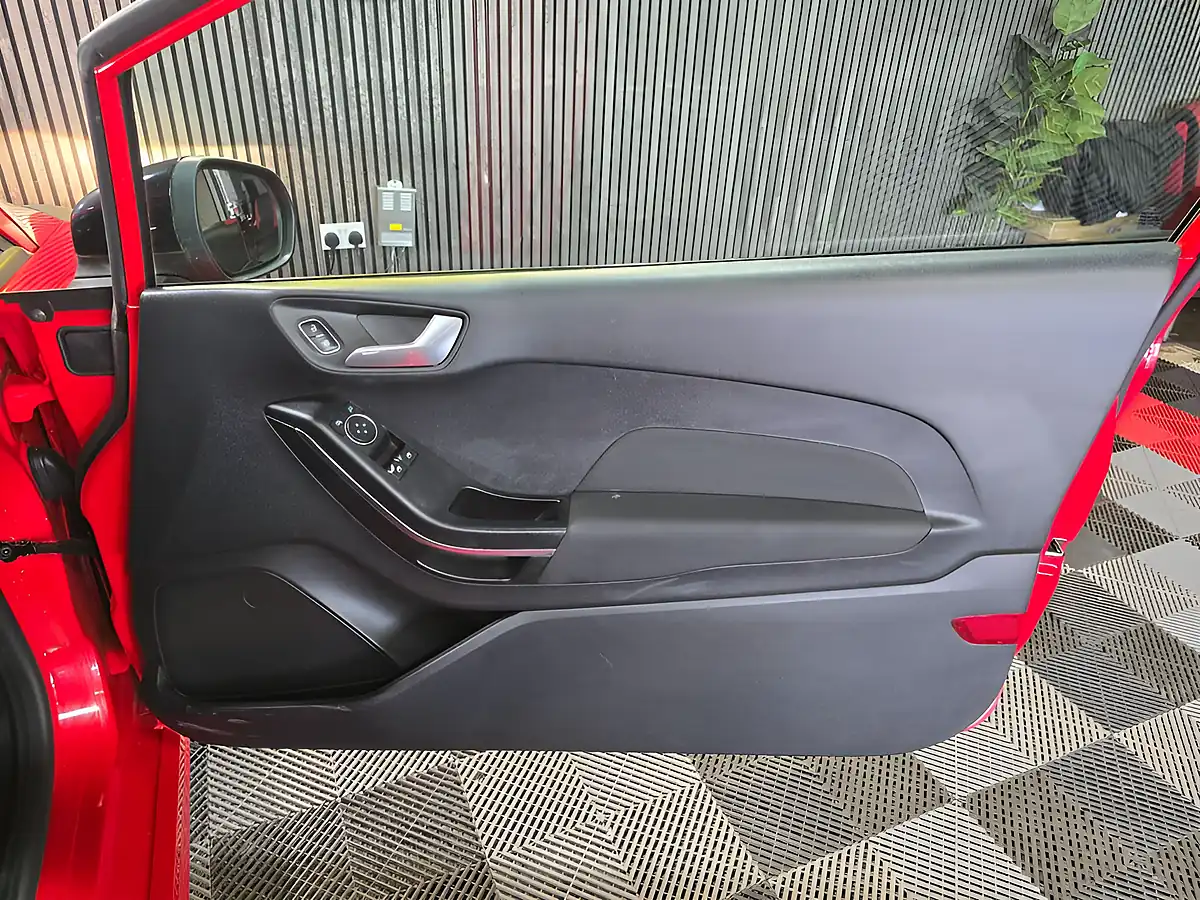 Used 2018 Ford Fiesta ST-Line Red - Interior and Exterior details 17