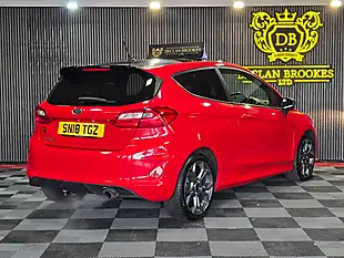 Used 2018 Ford Fiesta ST-Line Red - Interior and Exterior details 3