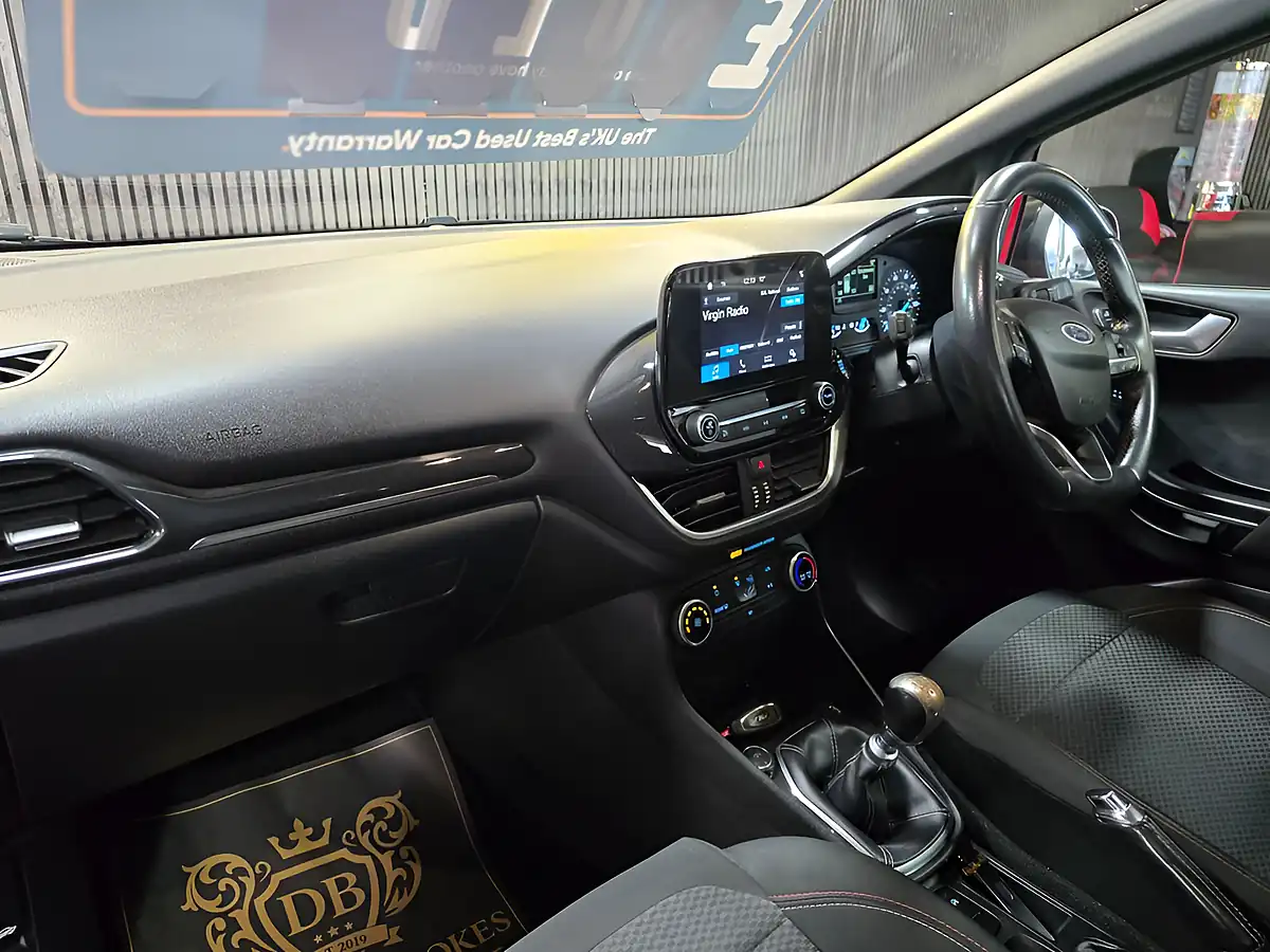 Used 2018 Ford Fiesta ST-Line Red - Interior and Exterior details 9