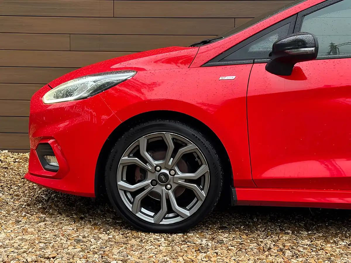 Used 2018 Ford Fiesta ST-Line Red - Interior and Exterior details 10
