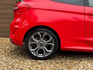 Used 2018 Ford Fiesta ST-Line Red - Interior and Exterior details 11