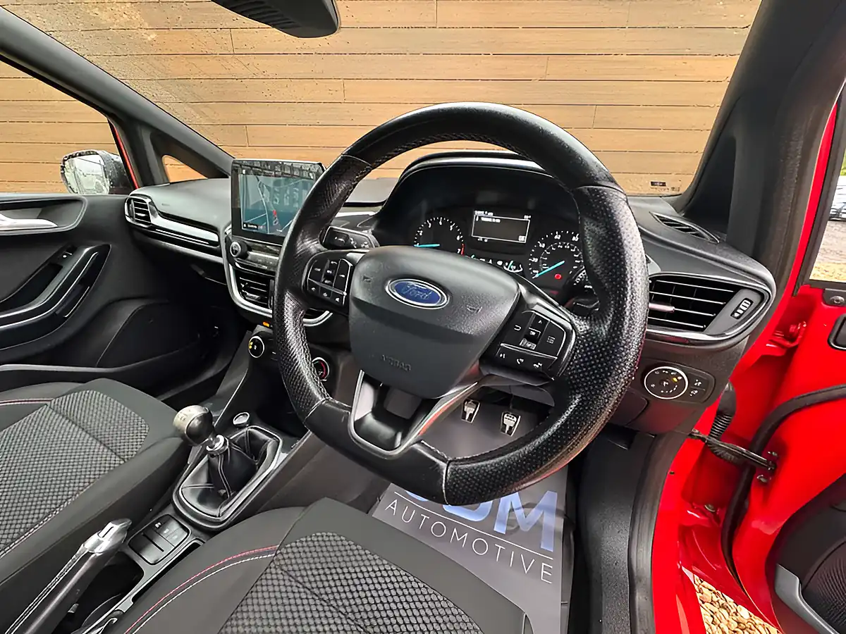Used 2018 Ford Fiesta ST-Line Red - Interior and Exterior details 14