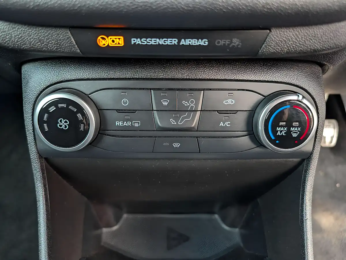 Used 2018 Ford Fiesta ST-Line Rock Metallic - Interior and Exterior details 17