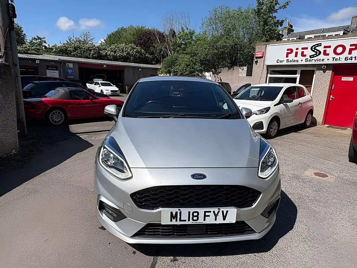 Used 2018 Ford Fiesta ST-Line Silver - Interior and Exterior details 16