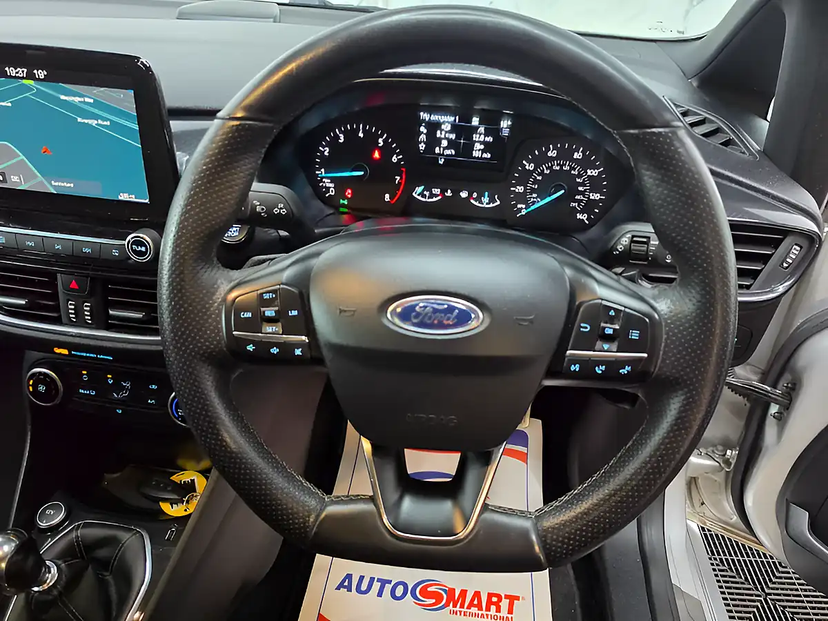 Used 2018 Ford Fiesta ST-Line Silver - Interior and Exterior details 10