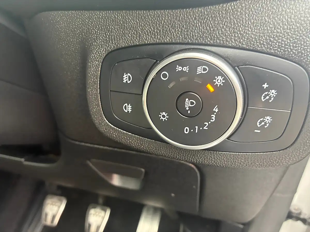 Used 2018 Ford Fiesta ST-Line Silver - Interior and Exterior details 19