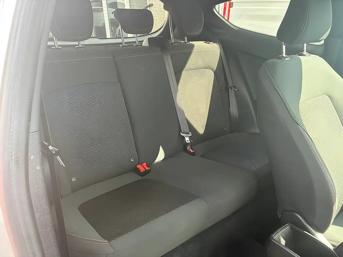 Used 2018 Ford Fiesta ST-Line Silver - Interior and Exterior details 20
