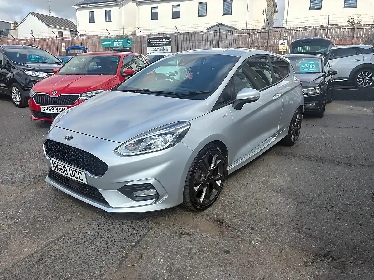 Used 2018 Ford Fiesta ST-Line Silver - Interior and Exterior details 7
