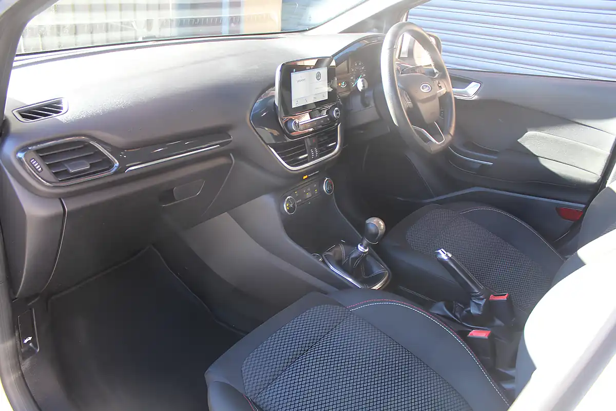 Used 2018 Ford Fiesta ST-Line Silver - Interior and Exterior details 12