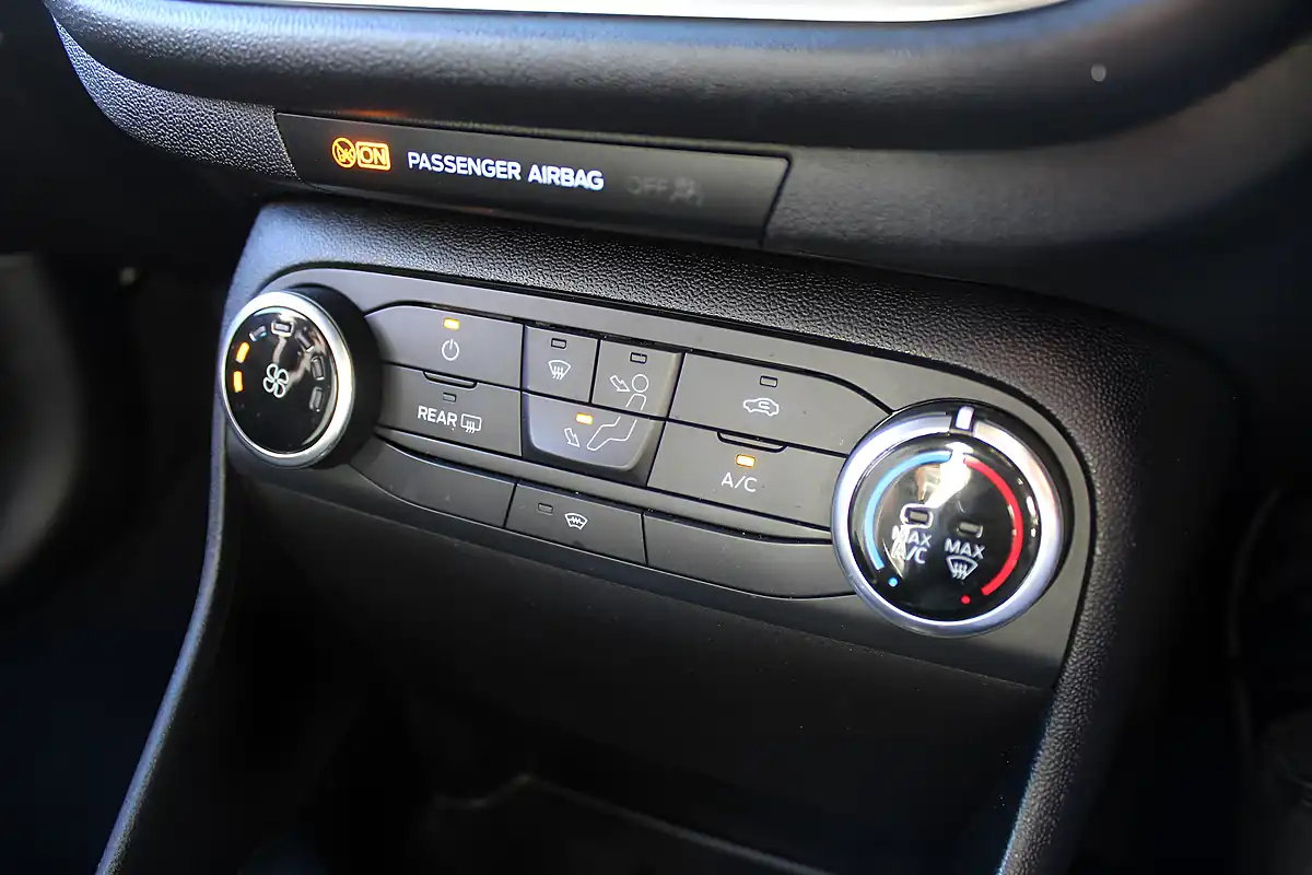 Used 2018 Ford Fiesta ST-Line Silver - Interior and Exterior details 16