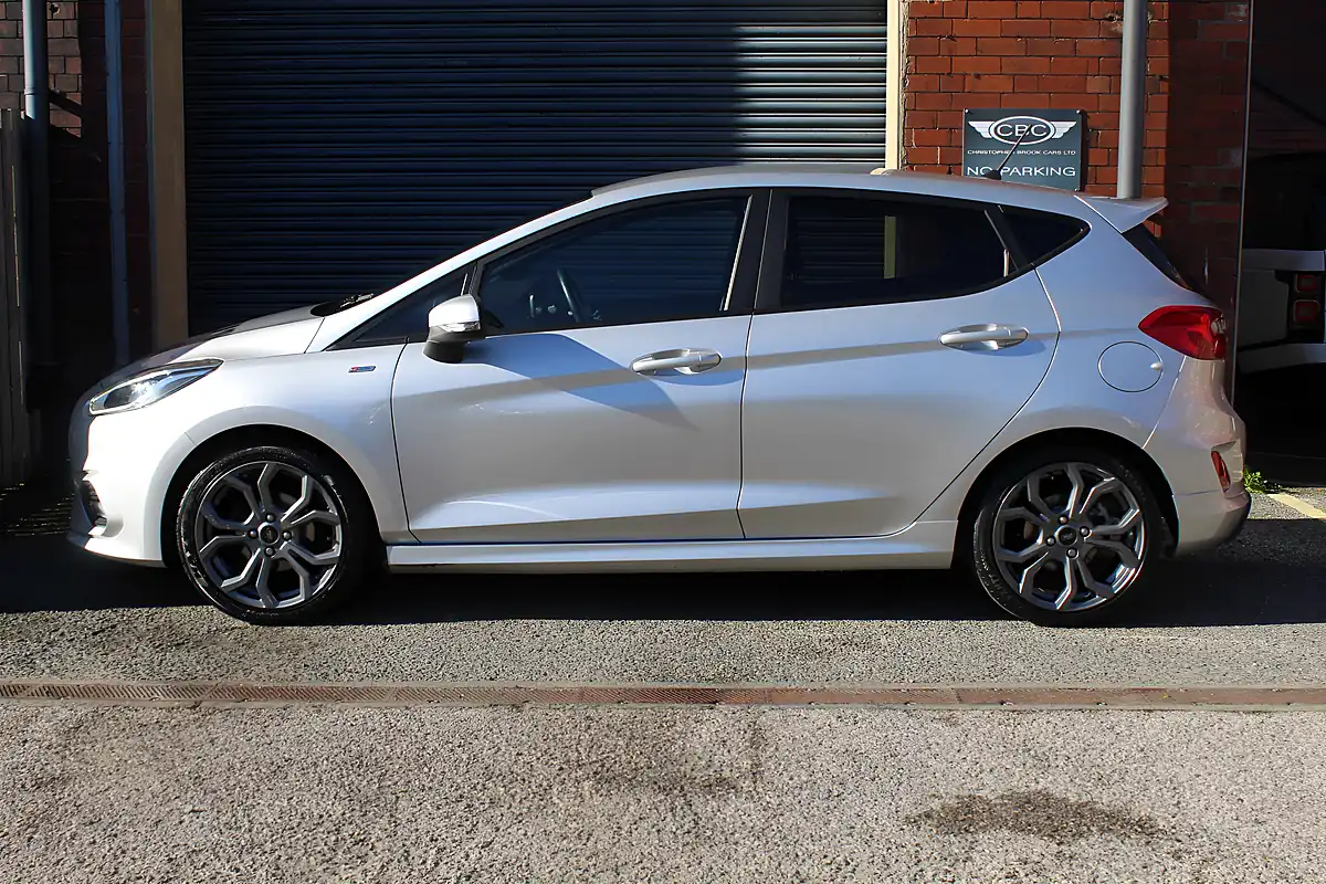 Used 2018 Ford Fiesta ST-Line Silver - Interior and Exterior details 5