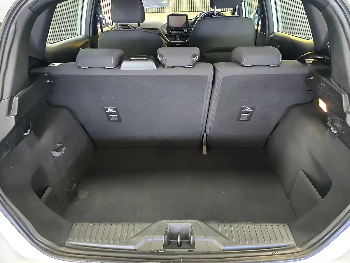 Used 2018 Ford Fiesta ST-Line White - Interior and Exterior details 13