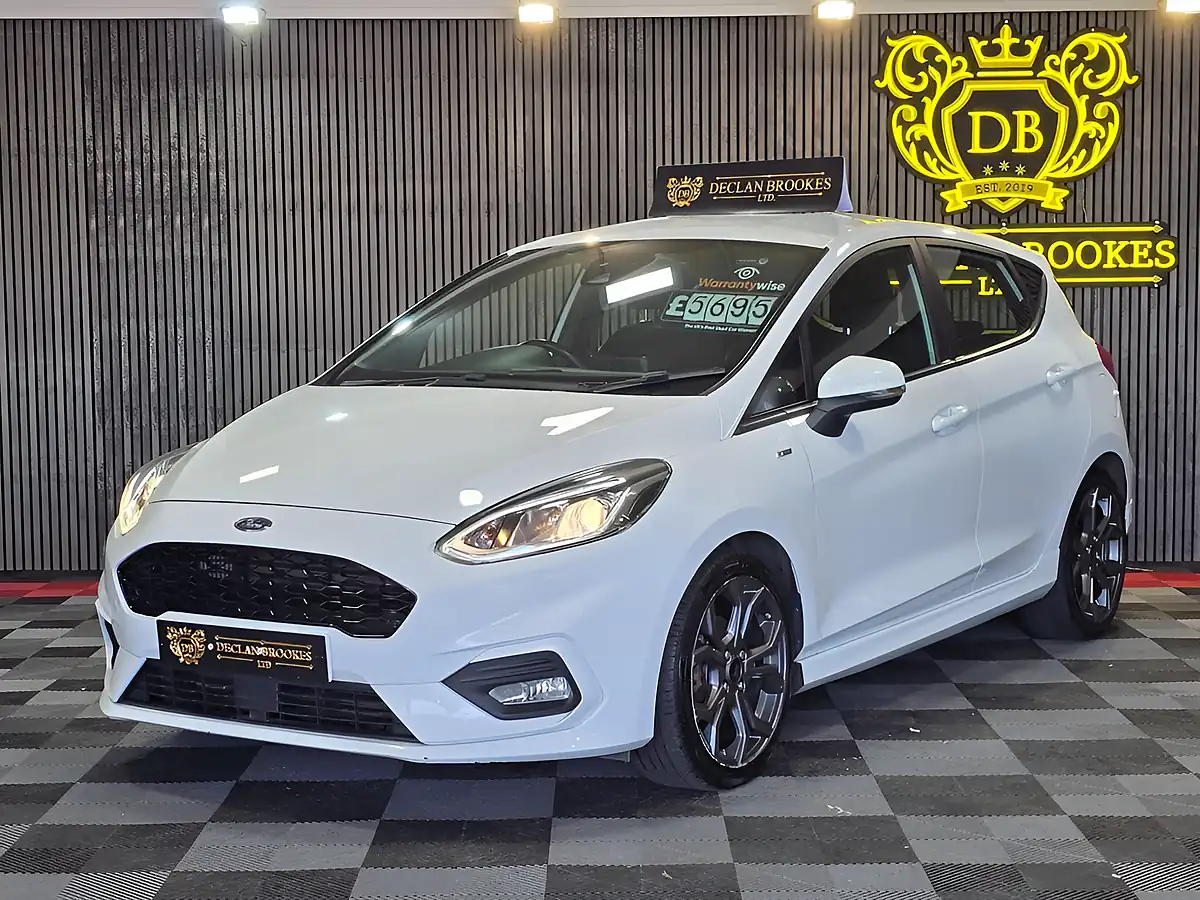 Used 2018 Ford Fiesta ST-Line White - Interior and Exterior details 7