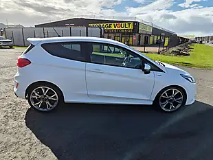 Used 2018 Ford Fiesta ST-Line White - Interior and Exterior details 6