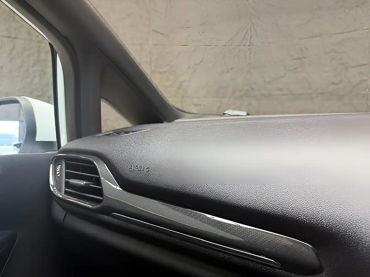 Used 2018 Ford Fiesta ST-Line White - Interior and Exterior details 17