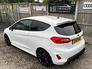 Used 2018 Ford Fiesta ST-Line White - Interior and Exterior details 7