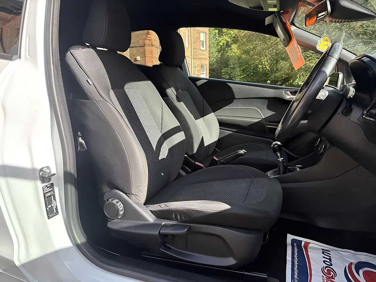 Used 2018 Ford Fiesta ST-Line White - Interior and Exterior details 13