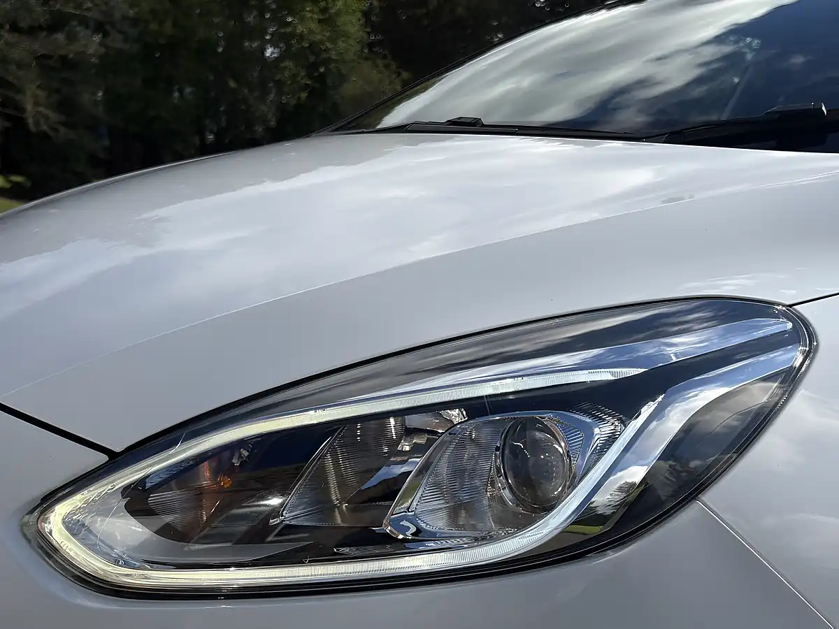Used 2018 Ford Fiesta ST-Line White - Interior and Exterior details 20