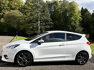Used 2018 Ford Fiesta ST-Line White - Interior and Exterior details 5