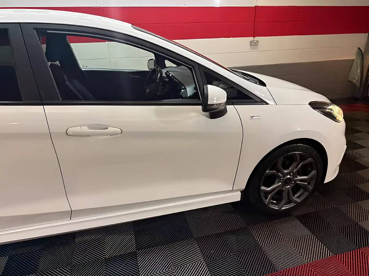Used 2018 Ford Fiesta ST-Line White - Interior and Exterior details 5