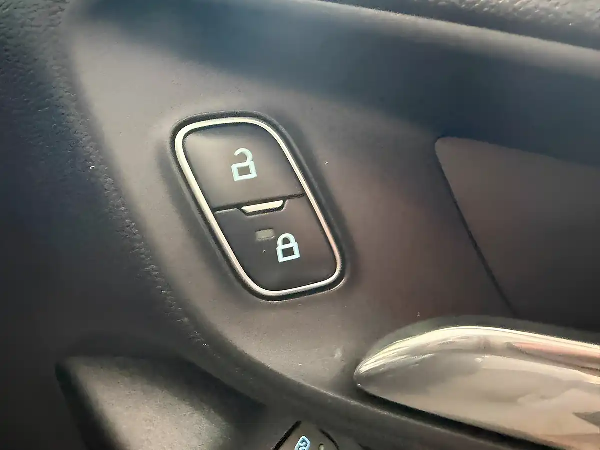 Used 2018 Ford Fiesta ST-Line X Black - Interior and Exterior details 17